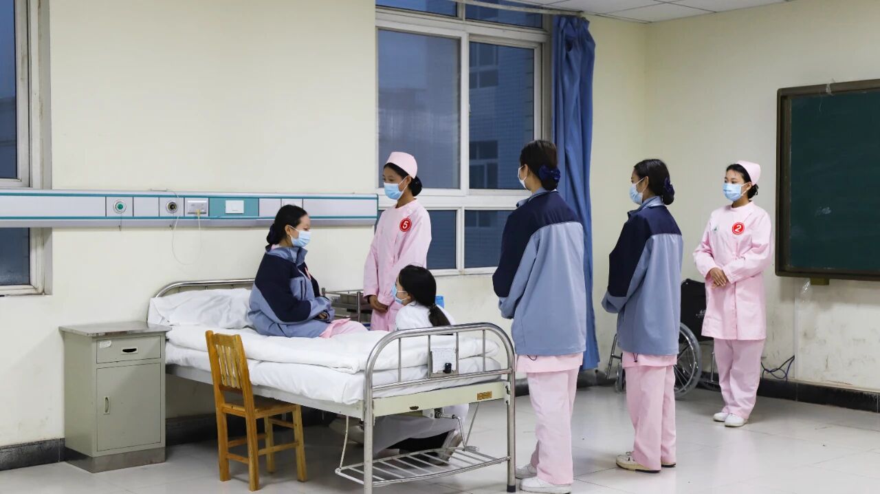 281dca01f61d033bbf21d52c10a5c2d4.jpg 281dca01f61d033bbf21d52c10a5c2d4.jpg