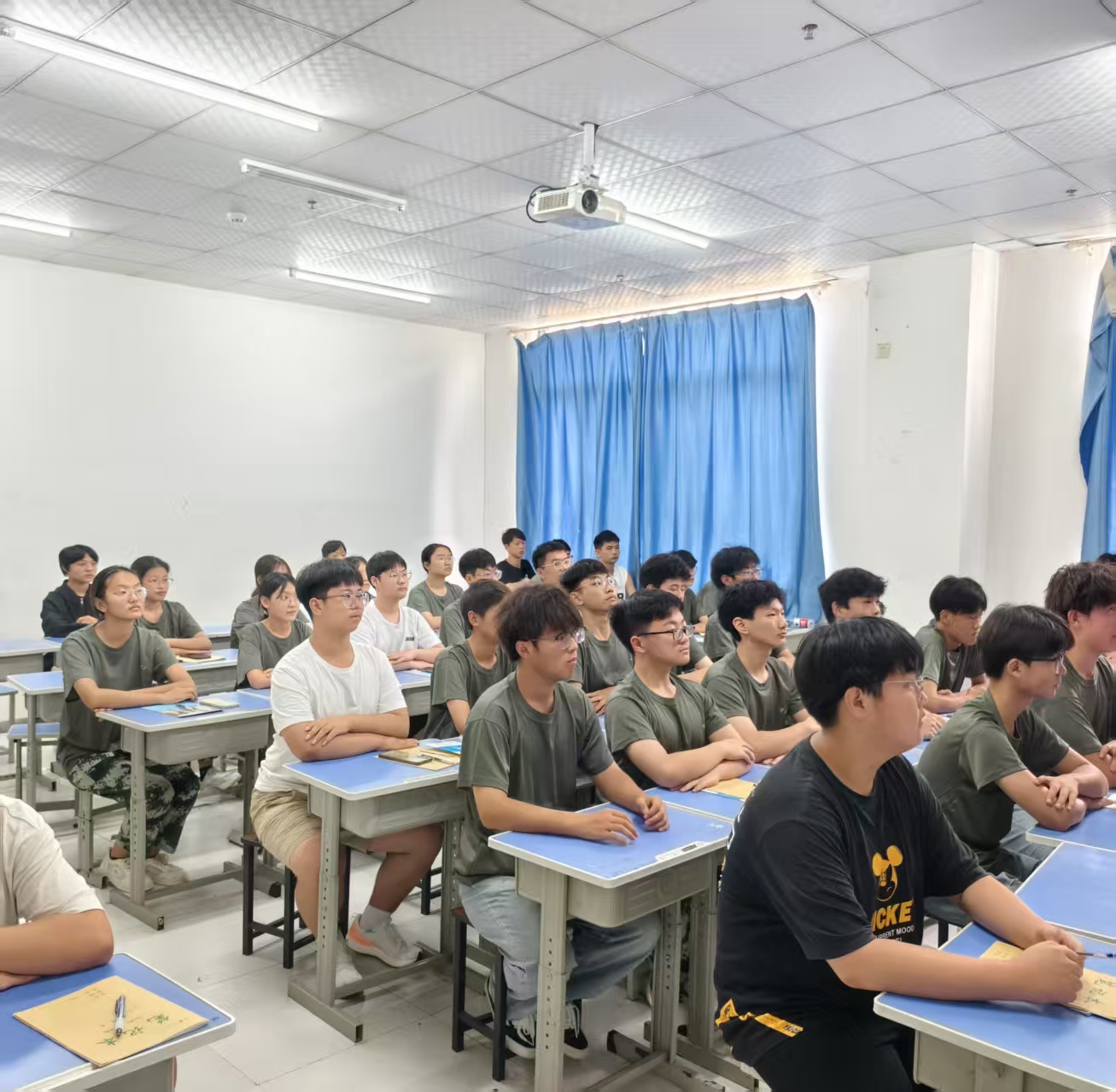 943cbac94f6ba4b1a90692810e6ba67.jpg 943cbac94f6ba4b1a90692810e6ba67.jpg