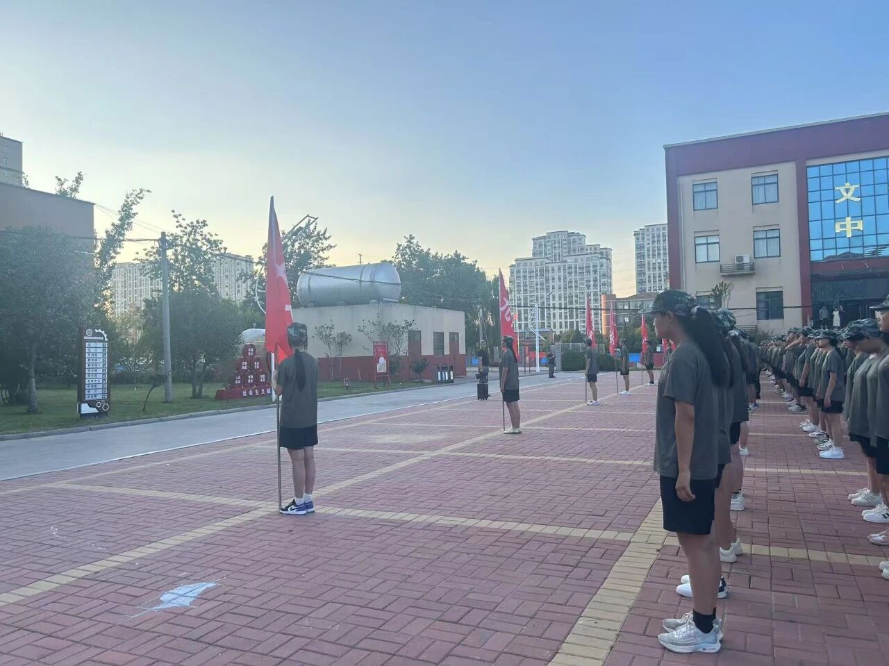 22a3765666a347d5f94e38fc22b43baf.jpg 22a3765666a347d5f94e38fc22b43baf.jpg