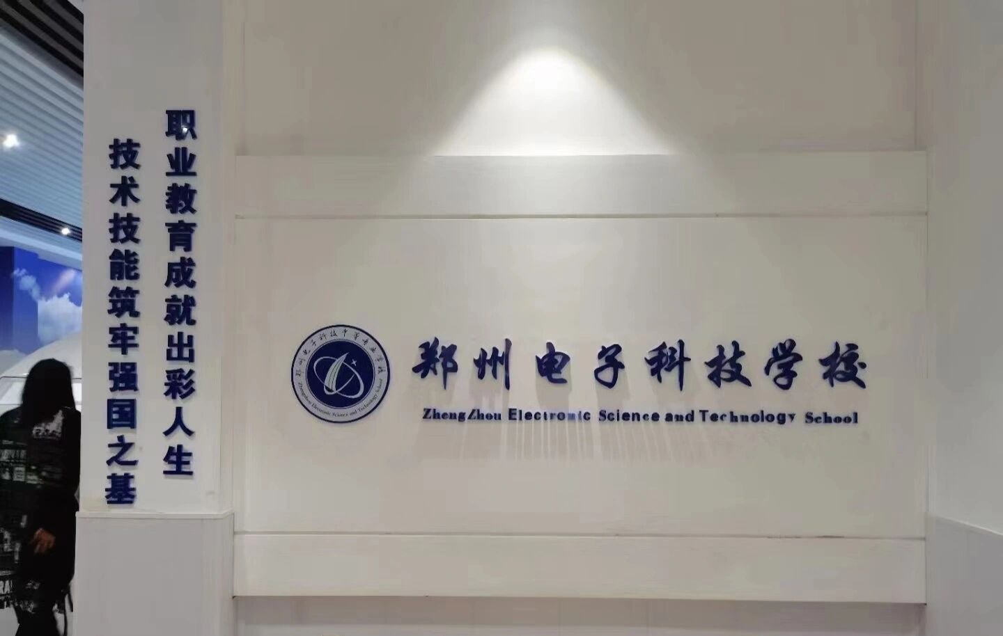 4e5f1ba05ebd7dd8673a93cbf24fc28b_e7fcf64b910a8521de45d4831d09c693.jpg 4e5f1ba05ebd7dd8673a93cbf24fc28b_e7fcf64b910a8521de45d4831d09c693.jpg