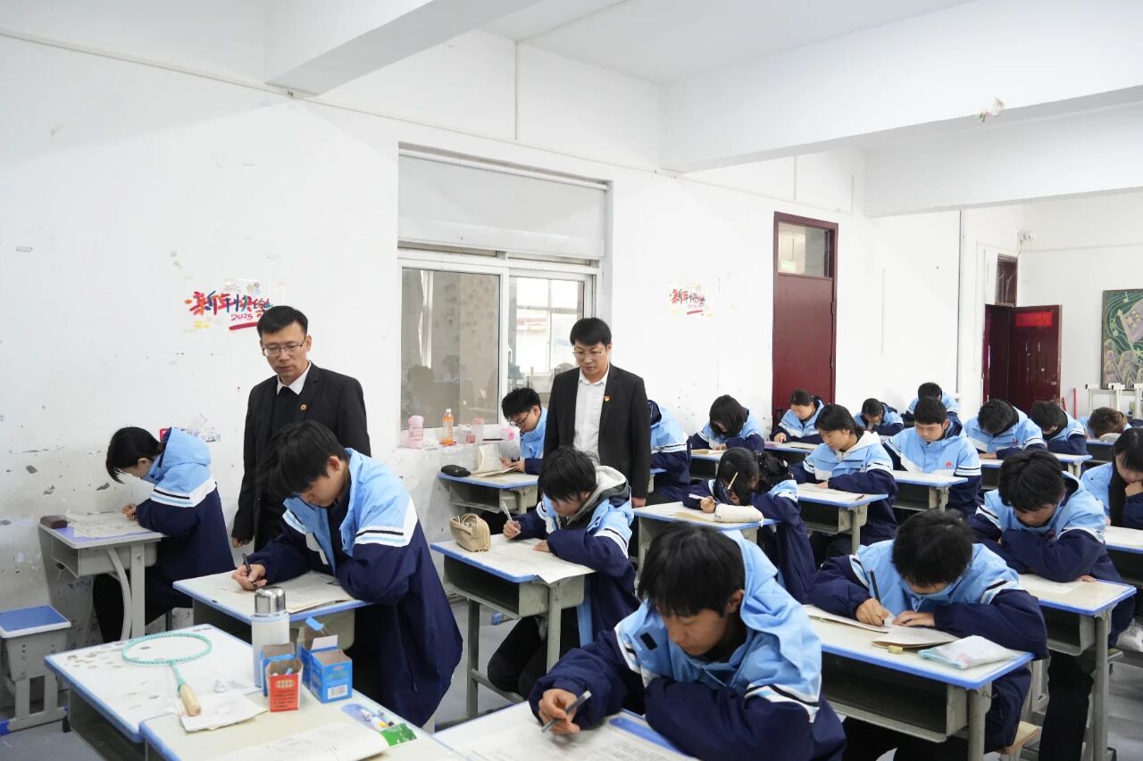 93f8a839312682d472c05b7cccae633c.jpg 93f8a839312682d472c05b7cccae633c.jpg