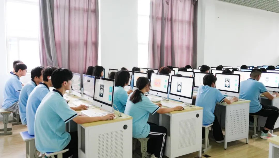 2e68a7bdb41244523a3f63783280de82.jpg 2e68a7bdb41244523a3f63783280de82.jpg